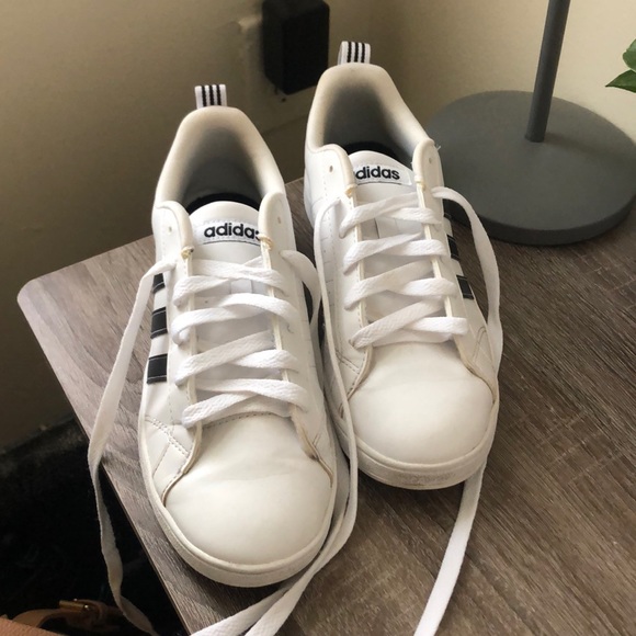 Adidas Every-Day Sneaker - Picture 2 of 4